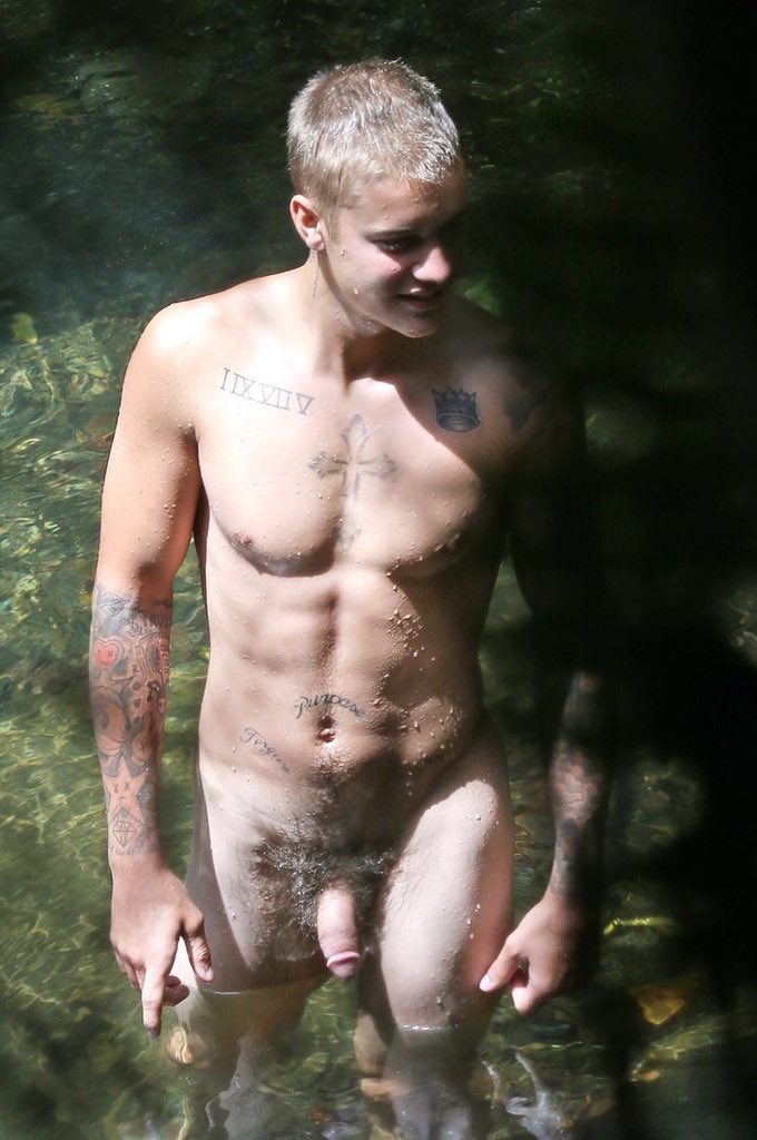 Omg He S Naked Justin Bieber Skinny Dipping In Hawaii Omg Blog [the Original Since 2003]